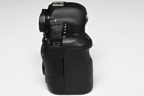Canon EOS 6D Mark II  -Gebrauchtartikel-