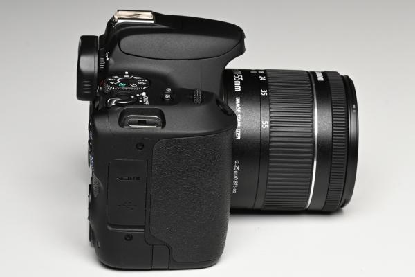 Canon EOS 200D + 18-55mm IS STM  -Gebrauchtartikel-