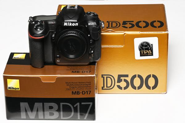 Nikon D500 + Nikon MB-D17 + Nikon BL-5  Kit  -Gebrauchtartikel-