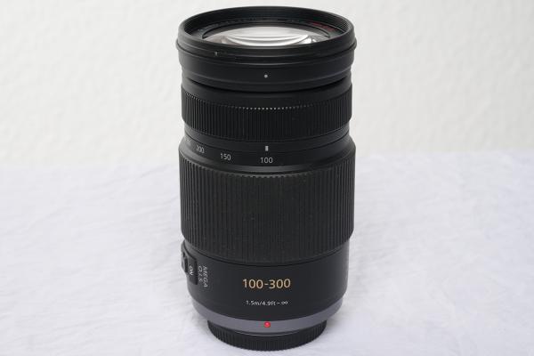 Panasonic 100-300mm F45,6 -Gebrauchtware-